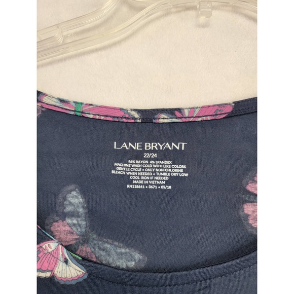 NWT Lane Bryant Butterfly cold shoulder top, SZ 22/24 - Picture 4 of 6